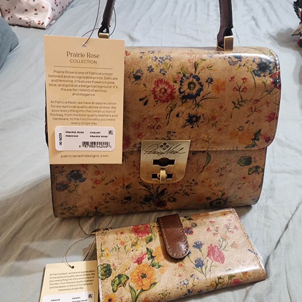 Patricia Nash Floral Bag and Wallet Set - Picture 2 of 3